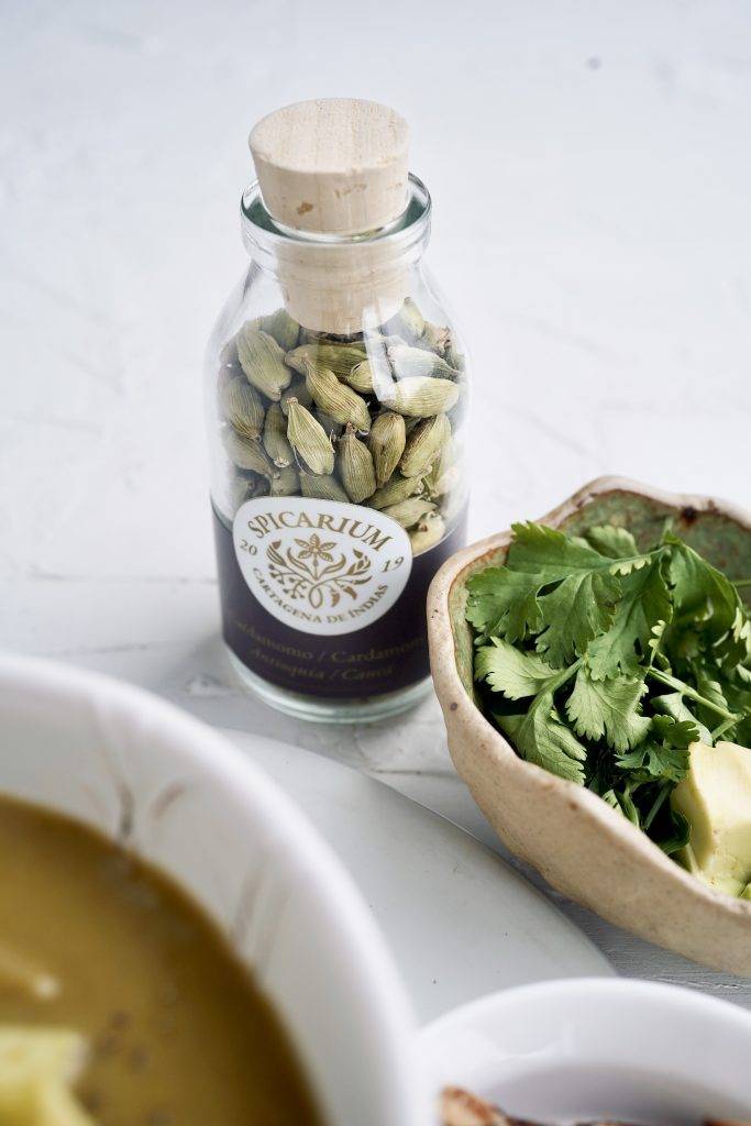 crema de lentejas con cardamomo