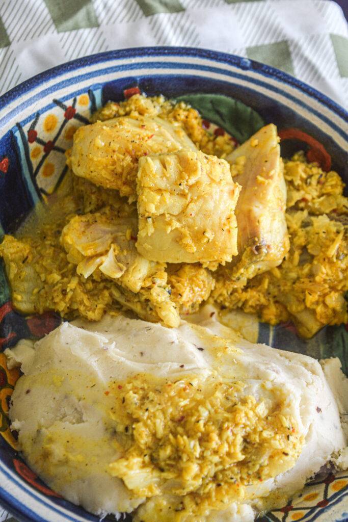 curry de tilapia con coco y especias